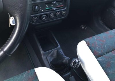 Peugeot 106 Roland Garros Unterbodenschutz Hohlraumschutz Fahrzeugsanierung Alterswert Politur Dinitrol